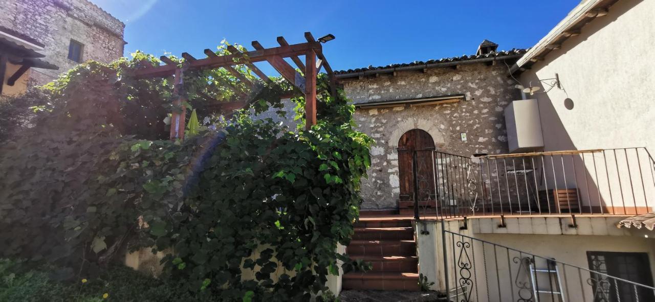 Country House Trevi Umbria Borghetto Vetuliae Santa Maria in Valle Exteriör bild